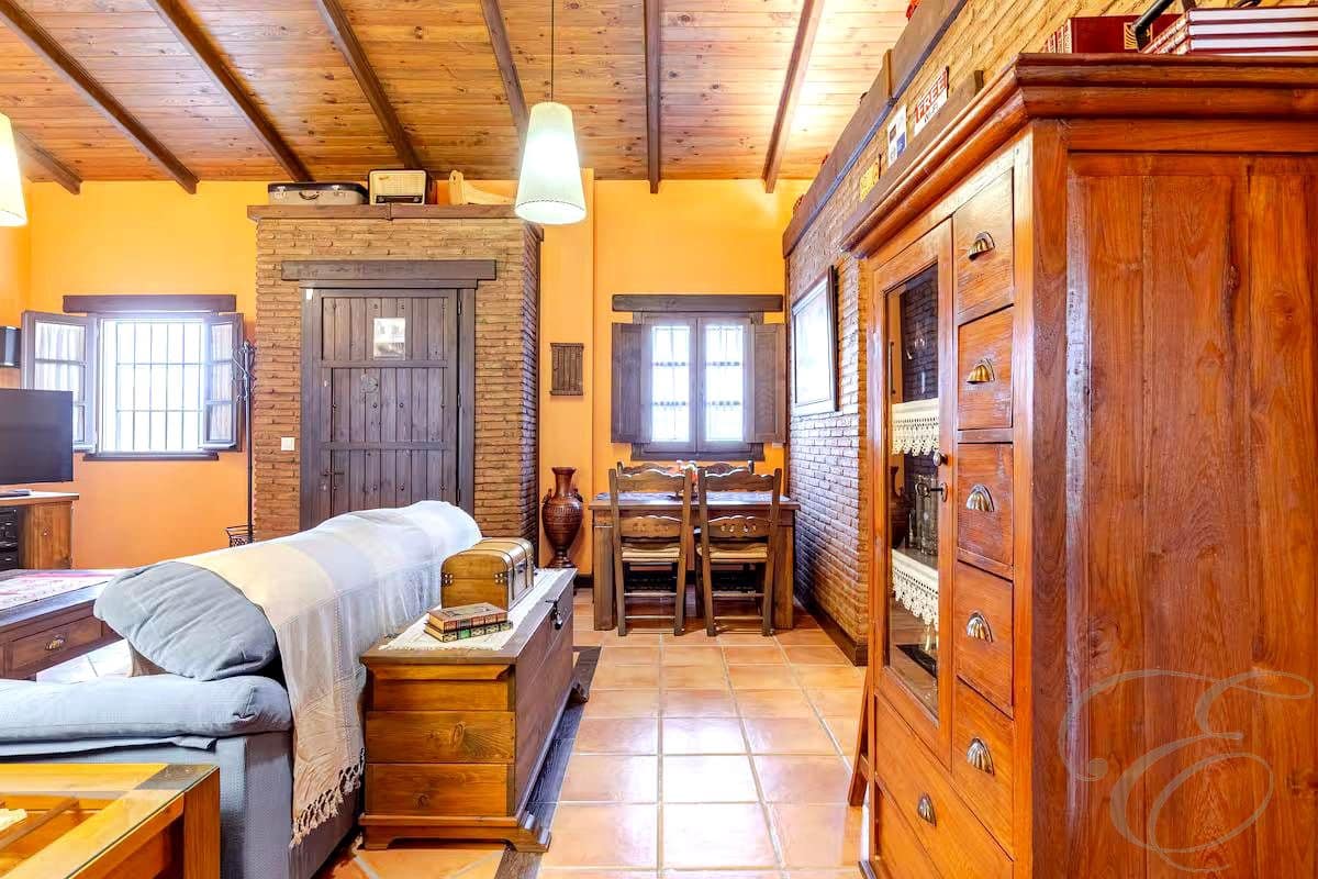 2 sypialnia Willa na sprzedaż w Casabermeja z basenem garażem - 375 000 € (Ref: 8742275)