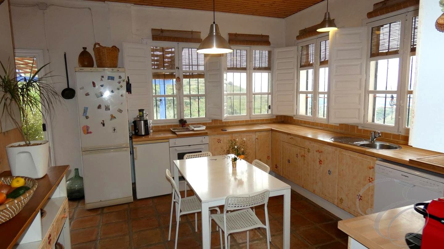 4 sypialnia Finka/Dom wiejski na sprzedaż w Canillas de Aceituno - 265 000 € (Ref: 8769509)