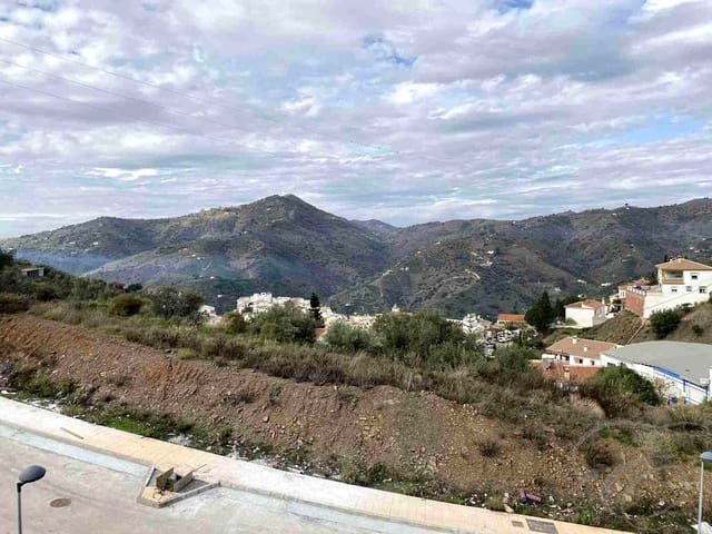 Mark till salu i Sayalonga - 96 000 € (Ref: 8782563)