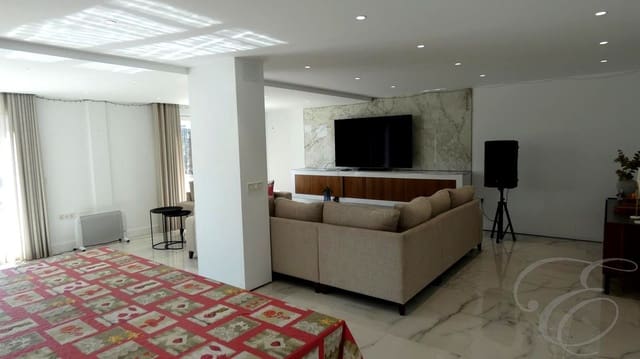 7 chambre Finca/Maison de Campagne à vendre à Almayate, Vélez-Málaga avec piscine garage - 1 599 000 € (Ref: 8852302)