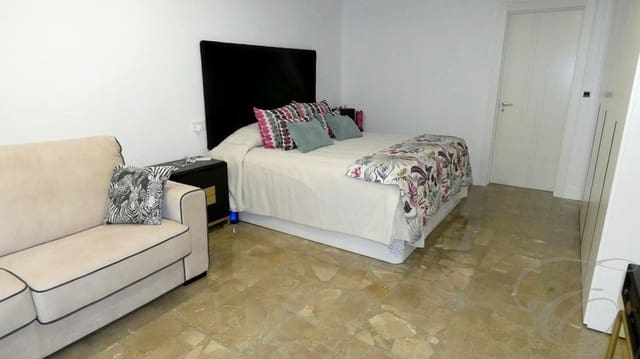 7 chambre Finca/Maison de Campagne à vendre à Almayate, Vélez-Málaga avec piscine garage - 1 599 000 € (Ref: 8852302)