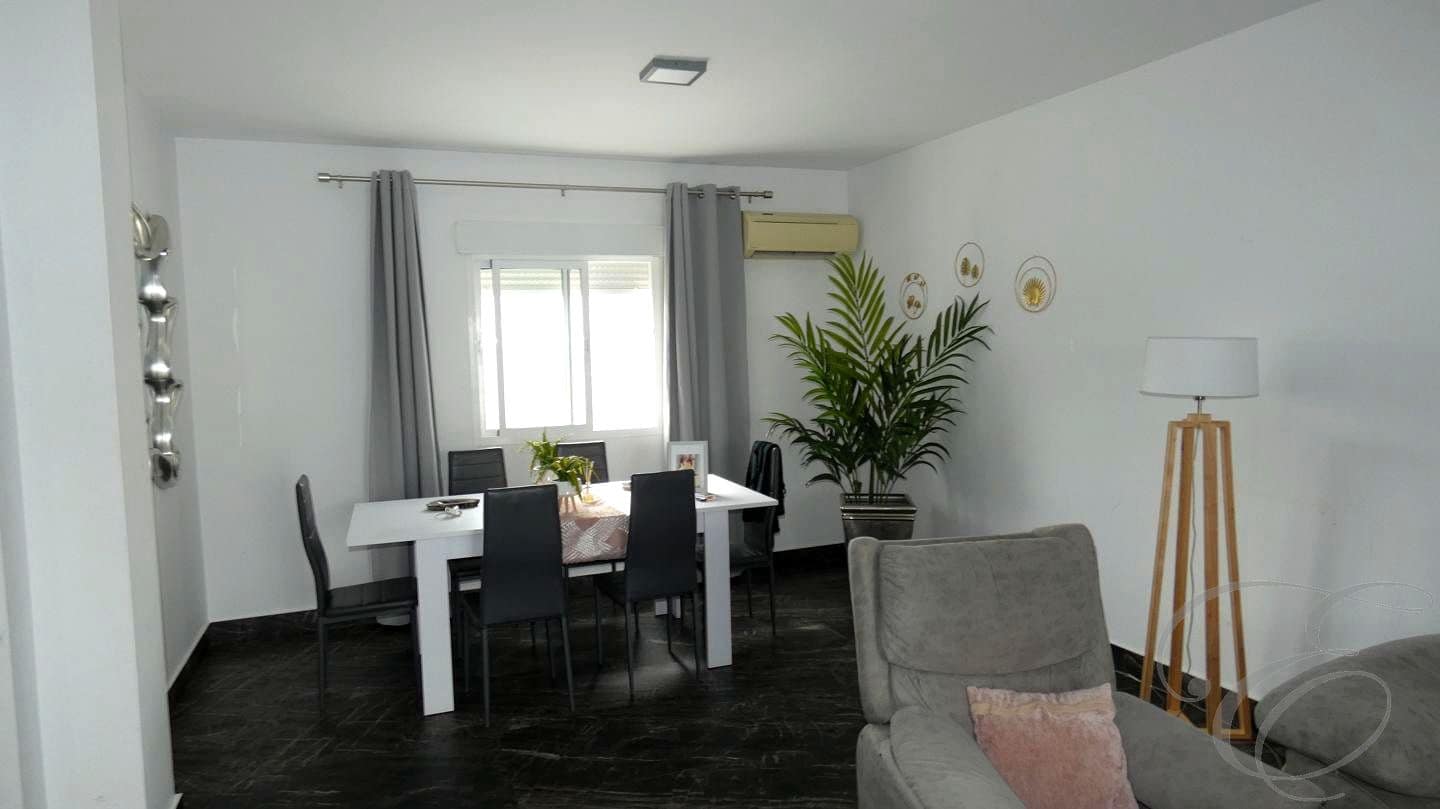 4 soveværelse Villa til salg i Villanueva de la Concepcion med garage - € 329.500 (Ref: 8863452)