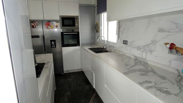 4 chambre Villa/Maison à vendre à Villanueva de la Concepcion avec garage - 329 500 € (Ref: 8863452)