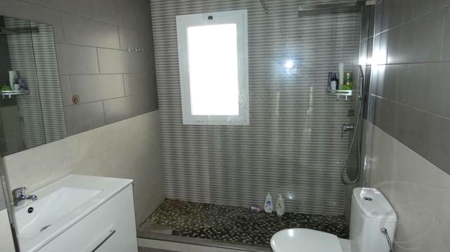 4 chambre Villa/Maison à vendre à Villanueva de la Concepcion avec garage - 329 500 € (Ref: 8863452)