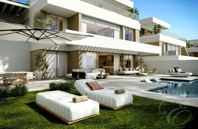 3 bedroom Villa for sale in Almuñécar with pool - € 1,950,000 (Ref: 8866398)