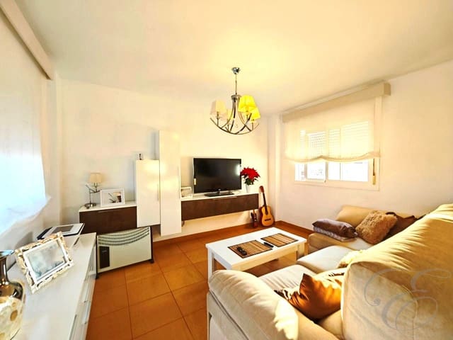 3 chambre Villa/Maison à vendre à Urbanización Santa Rosa, Torrox avec piscine garage - 360 000 € (Ref: 8868011)