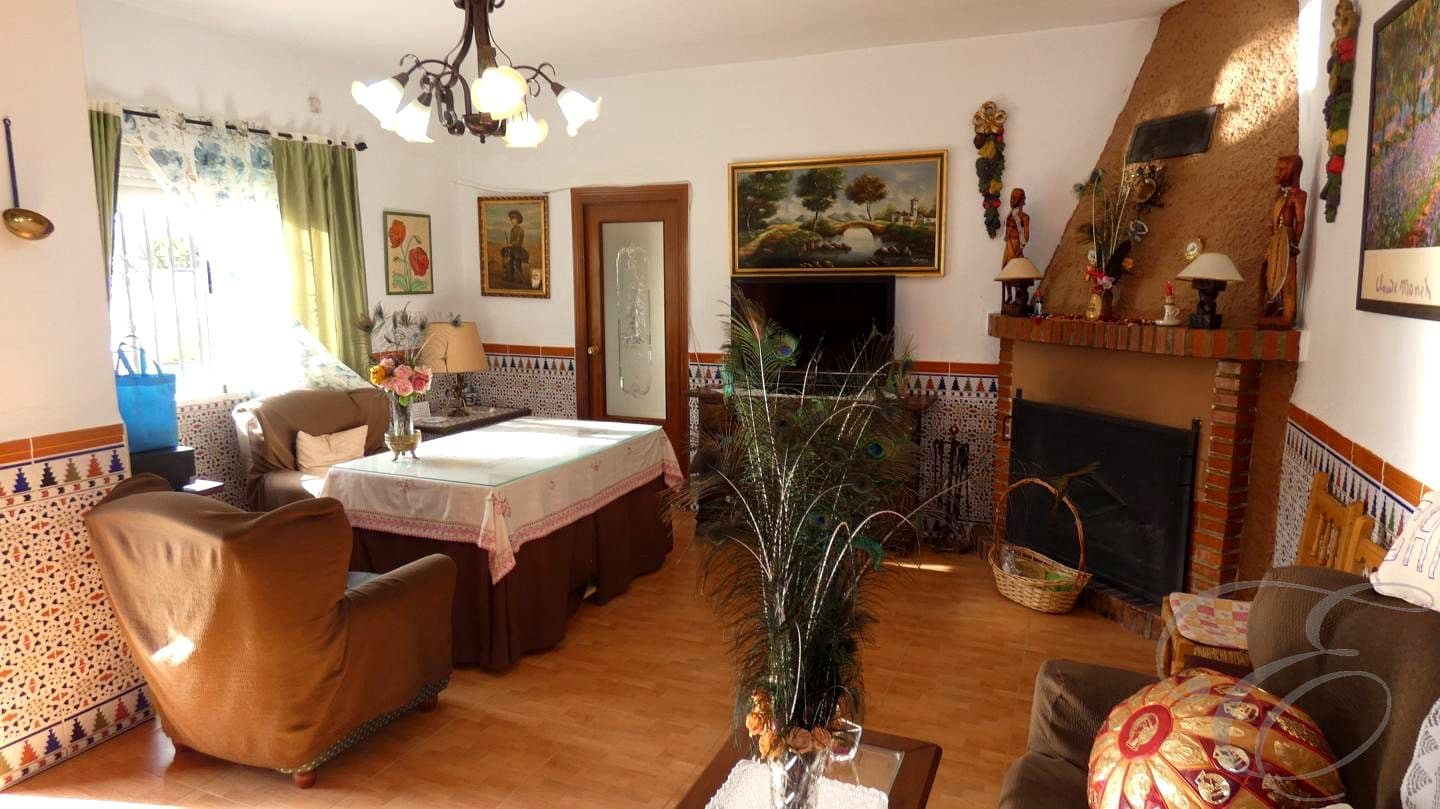 3 sypialnia Willa na sprzedaż w Moraleda de Zafayona z basenem garażem - 212 000 € (Ref: 8893838)