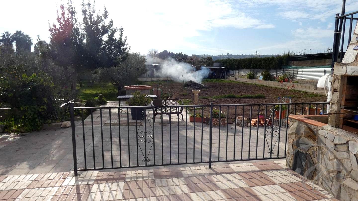 3 sypialnia Willa na sprzedaż w Moraleda de Zafayona z basenem garażem - 212 000 € (Ref: 8893838)