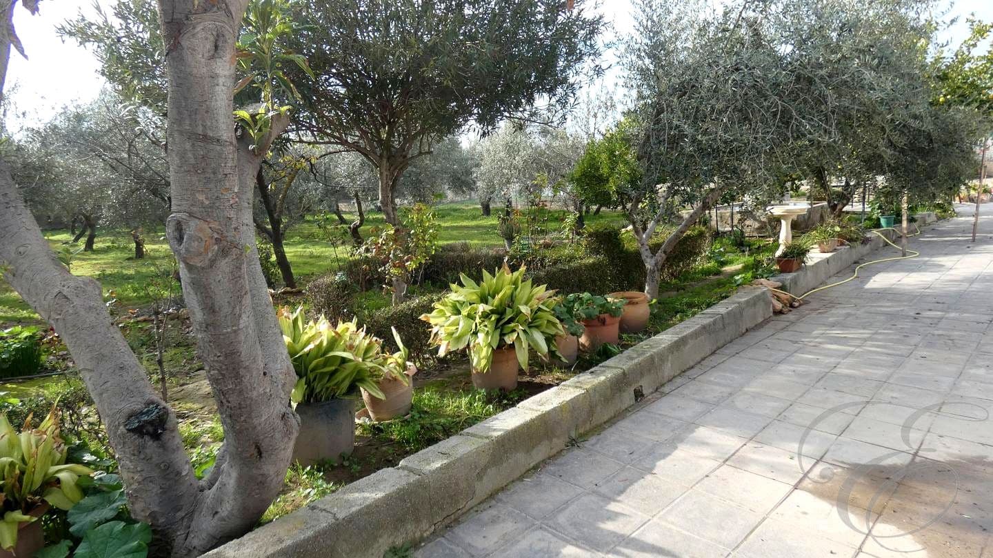 3 sypialnia Willa na sprzedaż w Moraleda de Zafayona z basenem garażem - 212 000 € (Ref: 8893838)