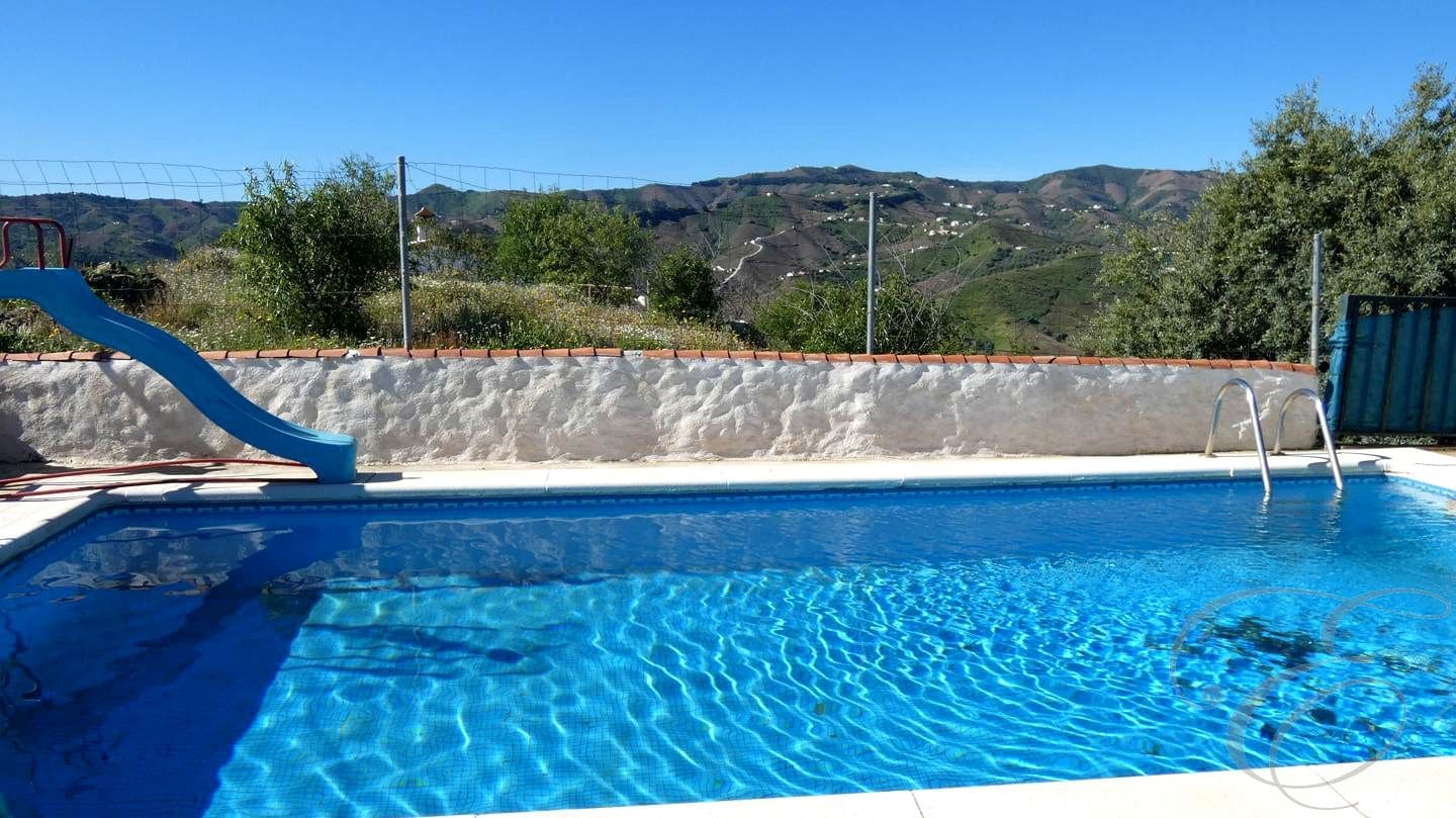 5 chambre Finca/Maison de Campagne à vendre à El Borge avec piscine garage - 340 000 € (Ref: 8906552)