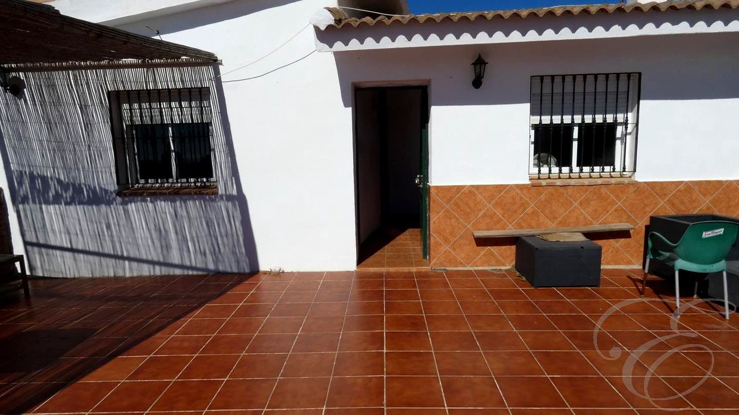 5 chambre Finca/Maison de Campagne à vendre à El Borge avec piscine garage - 340 000 € (Ref: 8906552)