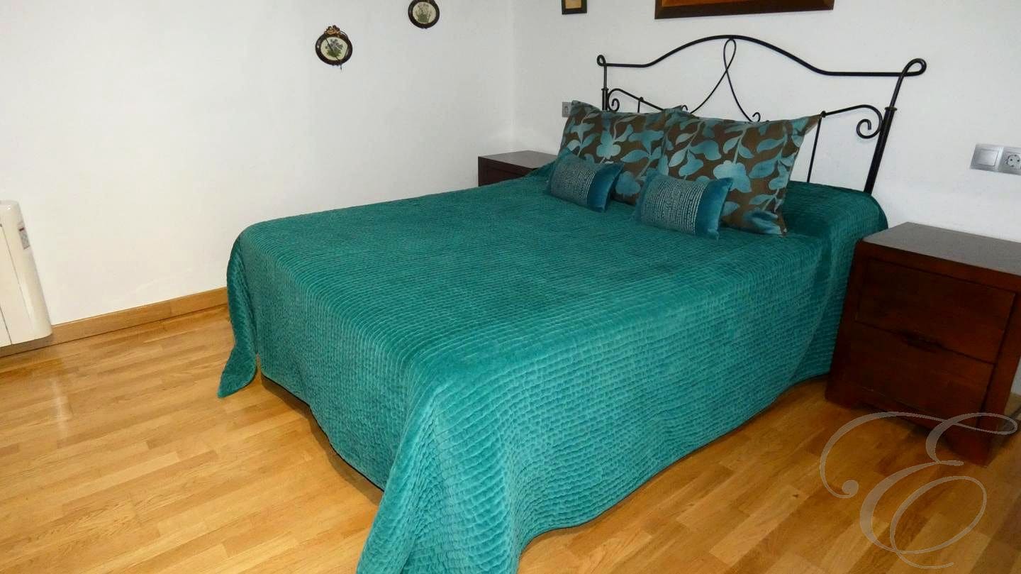 5 soveværelse Finca/Landehus til salg i Casabermeja med garage - € 340.000 (Ref: 8913581)