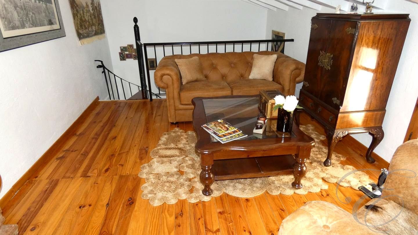 5 soveværelse Finca/Landehus til salg i Casabermeja med garage - € 340.000 (Ref: 8913581)