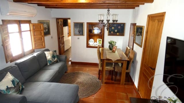 5 soveværelse Finca/Landehus til salg i Casabermeja med garage - € 340.000 (Ref: 8913581)