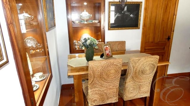 5 soveværelse Finca/Landehus til salg i Casabermeja med garage - € 340.000 (Ref: 8913581)