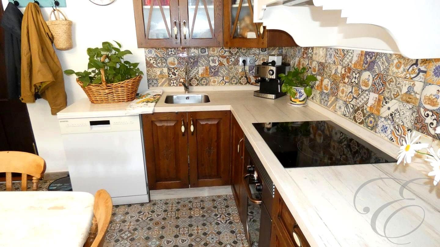 5 soveværelse Finca/Landehus til salg i Casabermeja med garage - € 340.000 (Ref: 8913581)