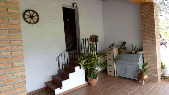 5 soveværelse Finca/Landehus til salg i Casabermeja med garage - € 340.000 (Ref: 8913581)