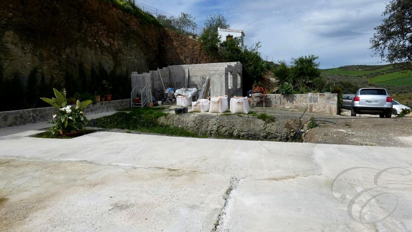 5 soveværelse Finca/Landehus til salg i Casabermeja med garage - € 340.000 (Ref: 8913581)