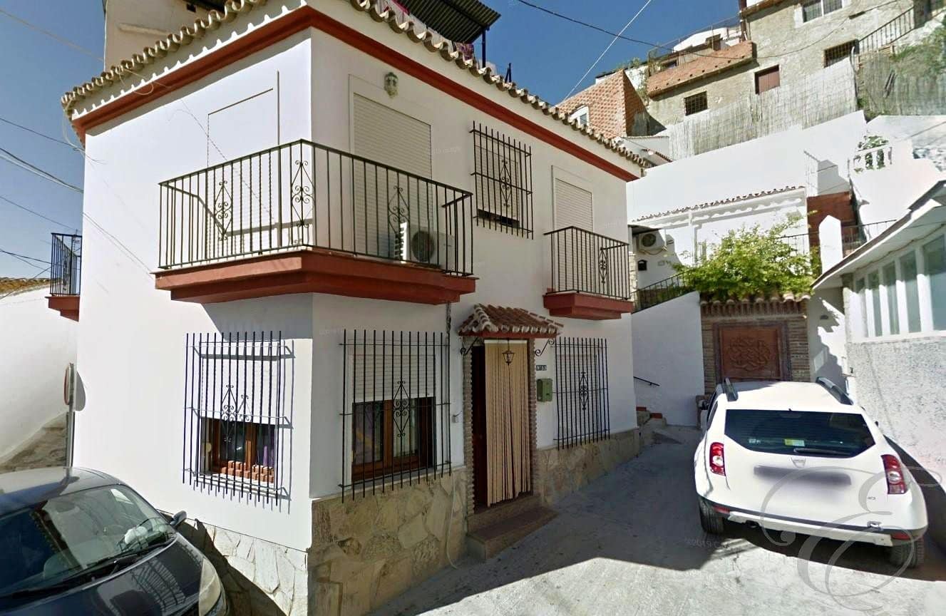 5 chambre Villa/Maison à vendre à Velez-Malaga - 228 000 € (Ref: 8920243)