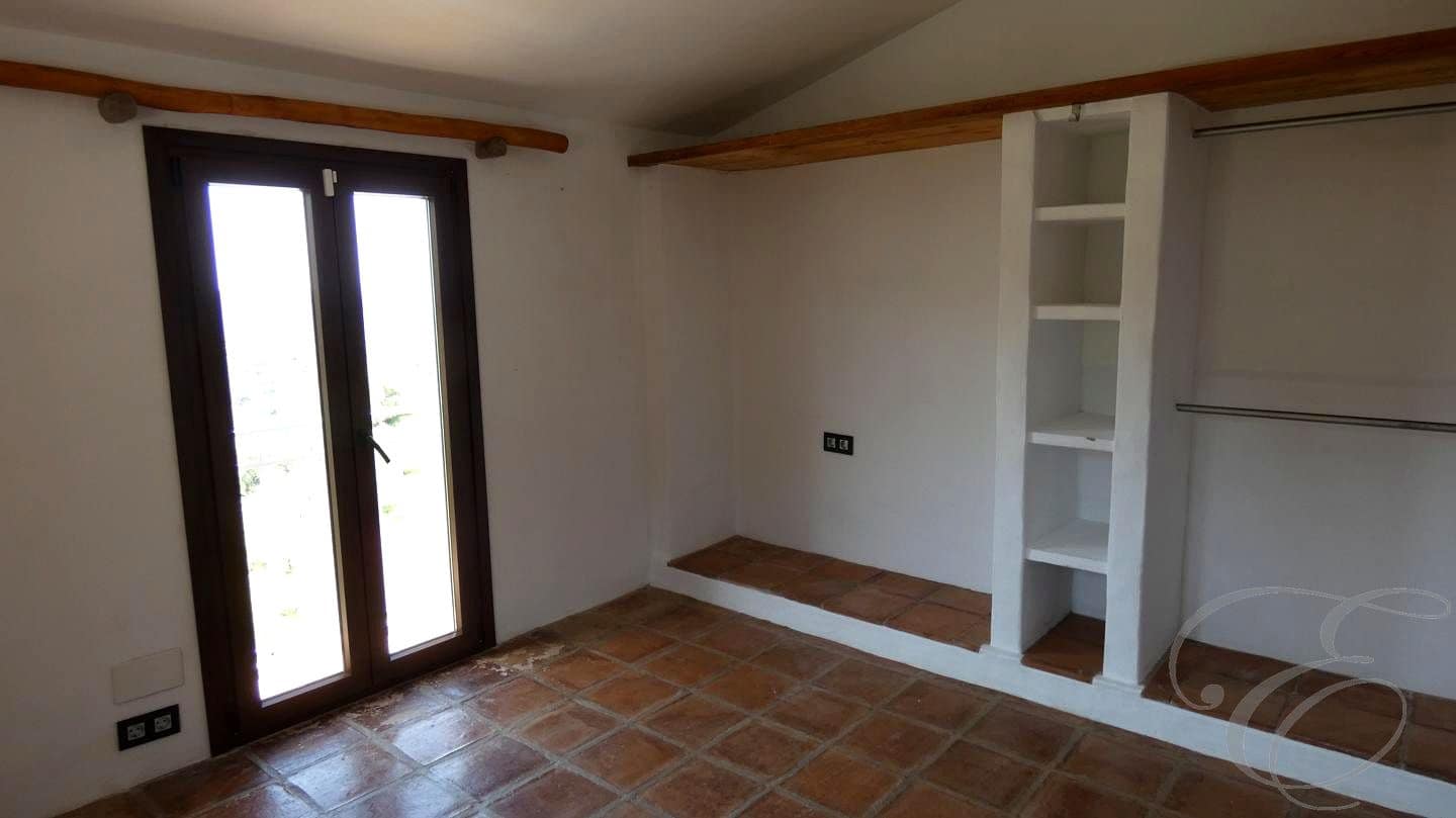 5 soveværelse Finca/Landehus til salg i Sedella med garage - € 365.000 (Ref: 8925236)