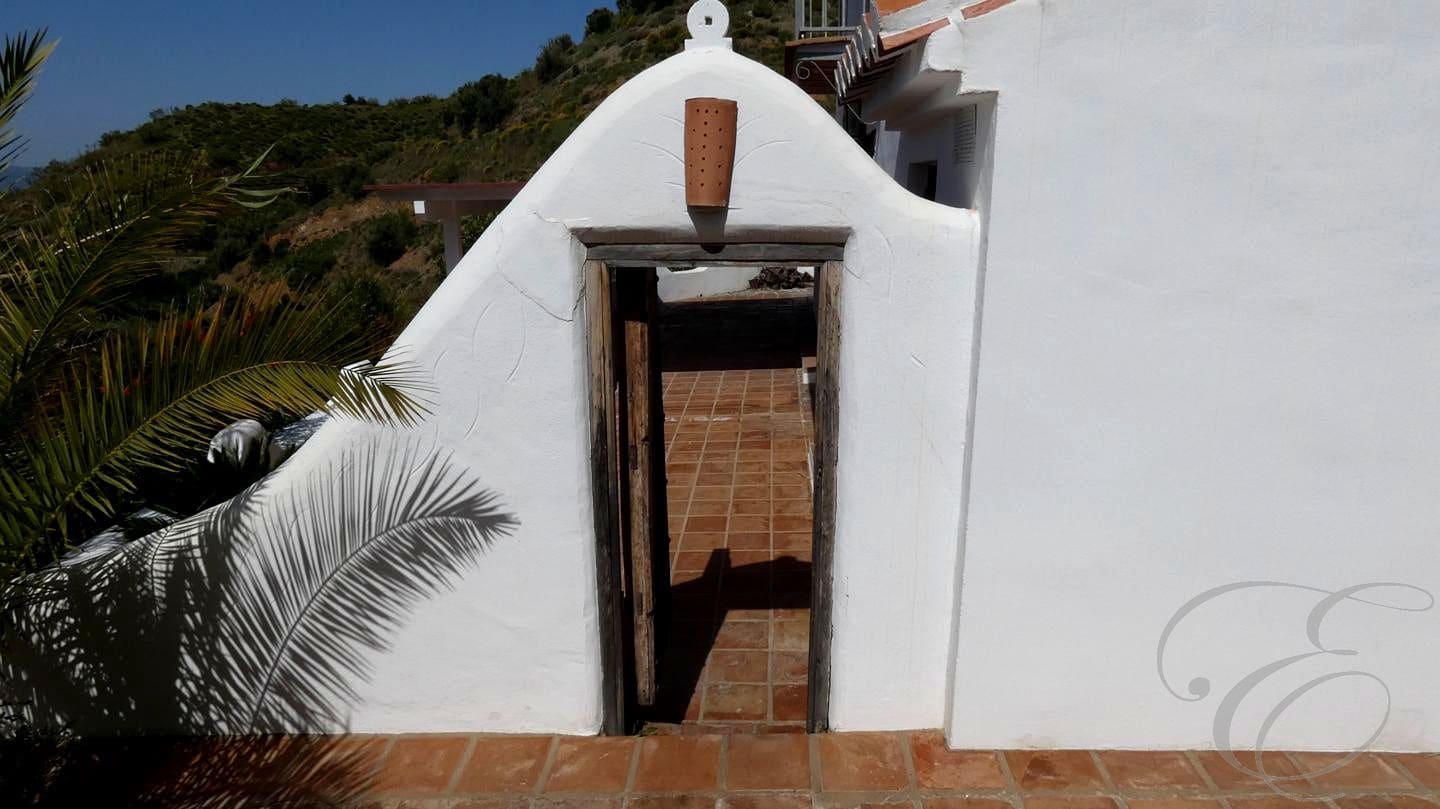 5 soveværelse Finca/Landehus til salg i Sedella med garage - € 365.000 (Ref: 8925236)