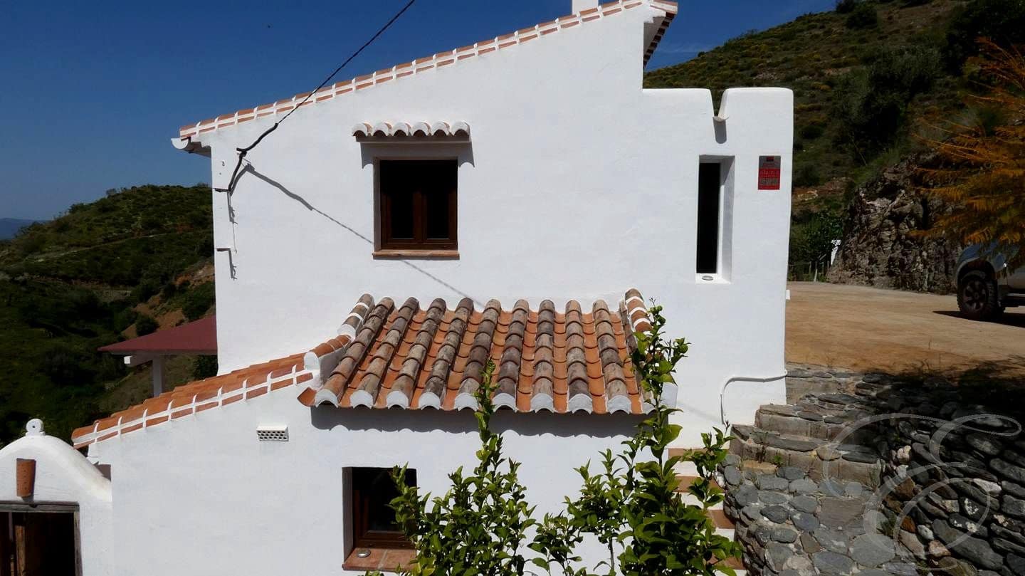 5 soveværelse Finca/Landehus til salg i Sedella med garage - € 365.000 (Ref: 8925236)