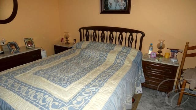 4 sypialnia Willa na sprzedaż w Canillas de Aceituno - 139 900 € (Ref: 8927595)