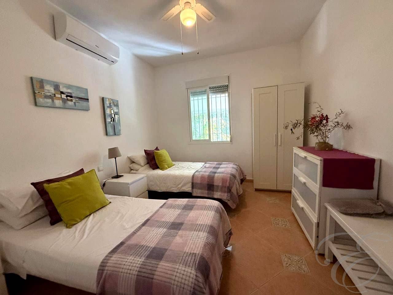 4 soveværelse Villa til salg i Comares med swimmingpool garage - € 349.000 (Ref: 8960670)