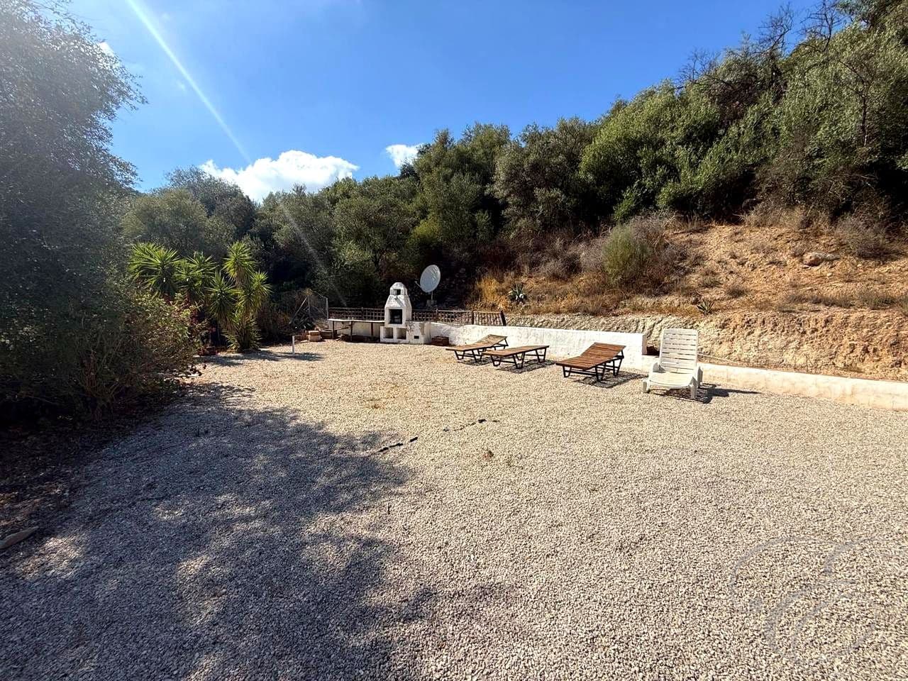 4 soveværelse Villa til salg i Comares med swimmingpool garage - € 349.000 (Ref: 8960670)