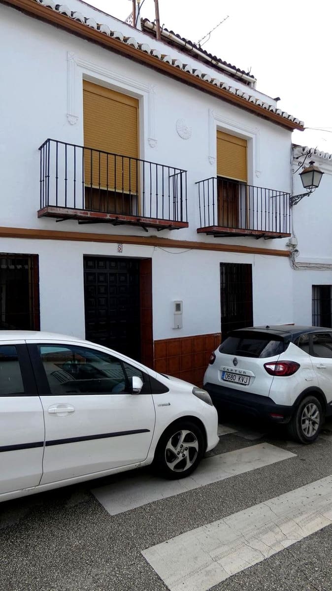 4 soveværelse Villa til salg i Velez-Malaga - € 260.000 (Ref: 8967300)