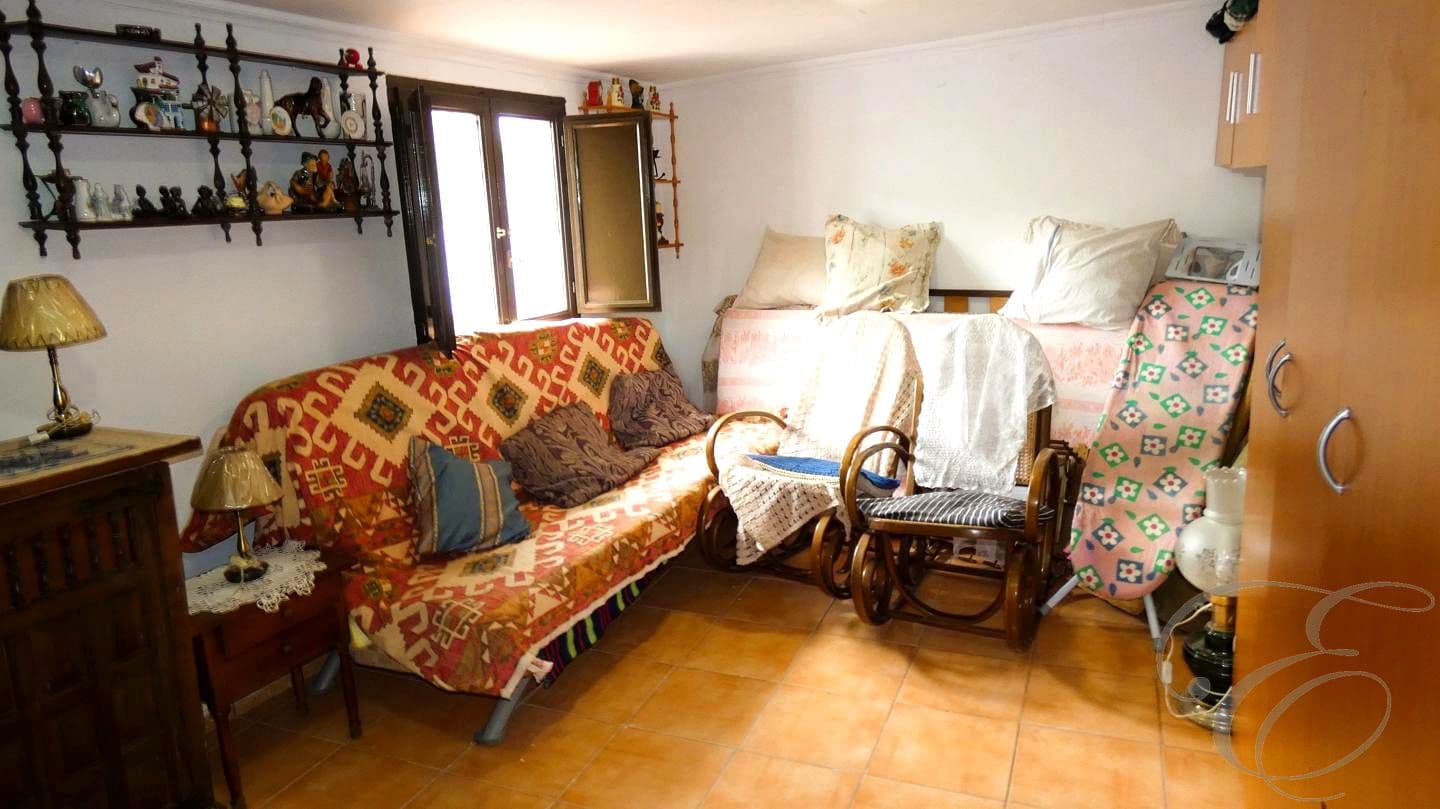 4 soveværelse Villa til salg i Velez-Malaga - € 260.000 (Ref: 8967300)