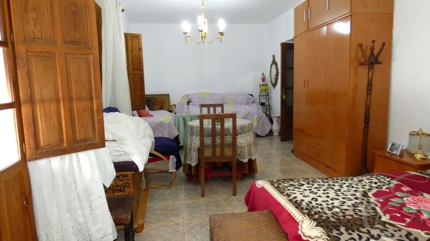 4 soveværelse Villa til salg i Velez-Malaga - € 260.000 (Ref: 8967300)