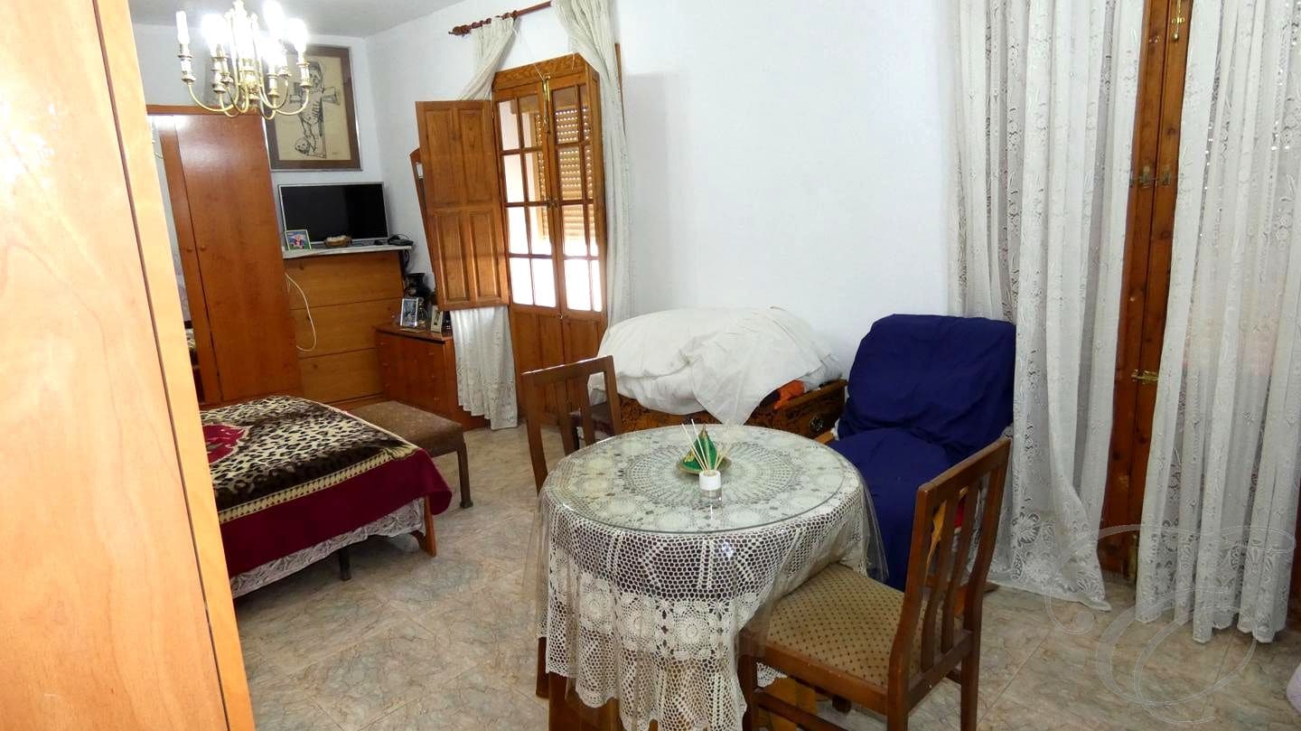 4 soveværelse Villa til salg i Velez-Malaga - € 260.000 (Ref: 8967300)