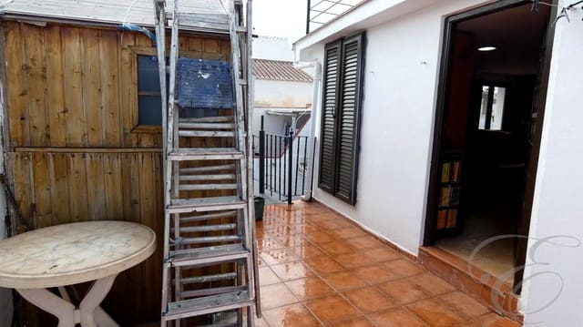 4 soveværelse Villa til salg i Vélez-Málaga - € 260.000 (Ref: 8967300)