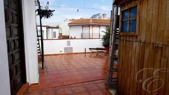 4 soveværelse Villa til salg i Vélez-Málaga - € 260.000 (Ref: 8967300)