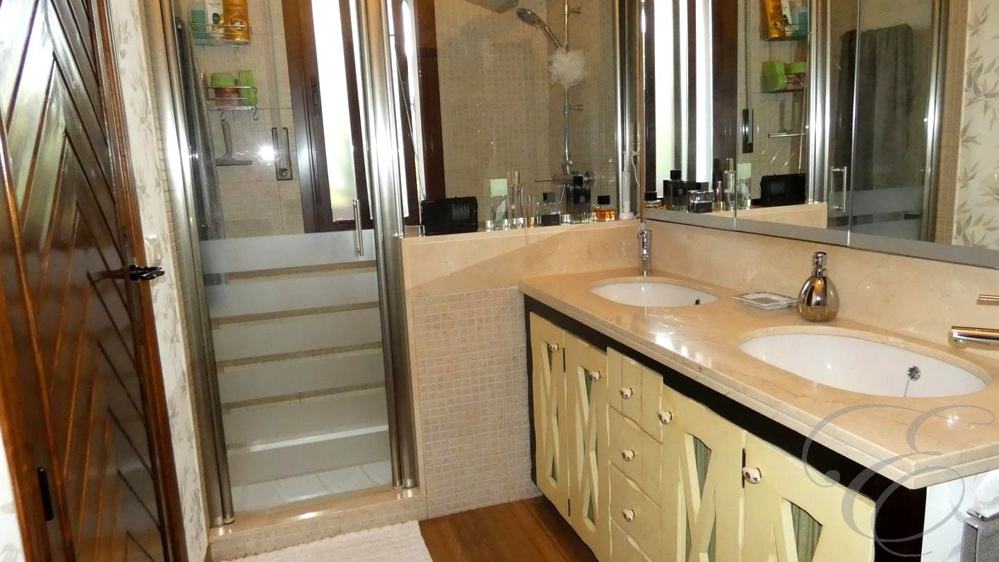 3 soveværelse Villa til salg i Priego de Cordoba med swimmingpool garage - € 390.000 (Ref: 8973822)