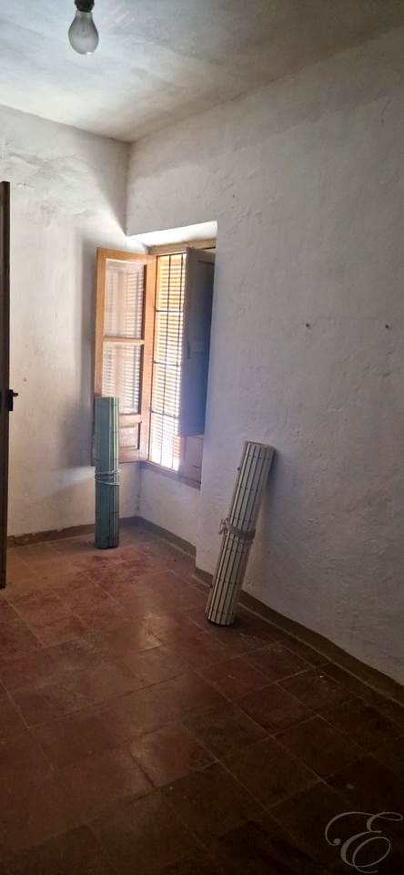 9 soveværelse Villa til salg i Colmenar - € 180.000 (Ref: 8987304)