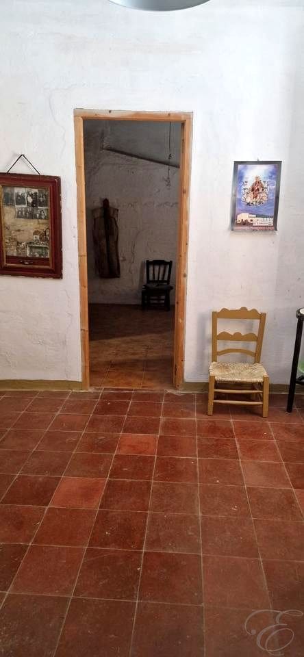 9 soveværelse Villa til salg i Colmenar - € 180.000 (Ref: 8987304)