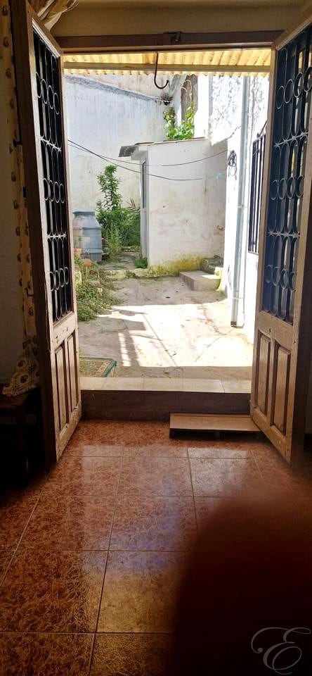 9 soveværelse Villa til salg i Colmenar - € 180.000 (Ref: 8987304)