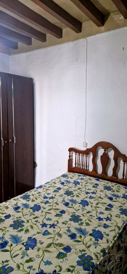 9 soveværelse Villa til salg i Colmenar - € 180.000 (Ref: 8987304)