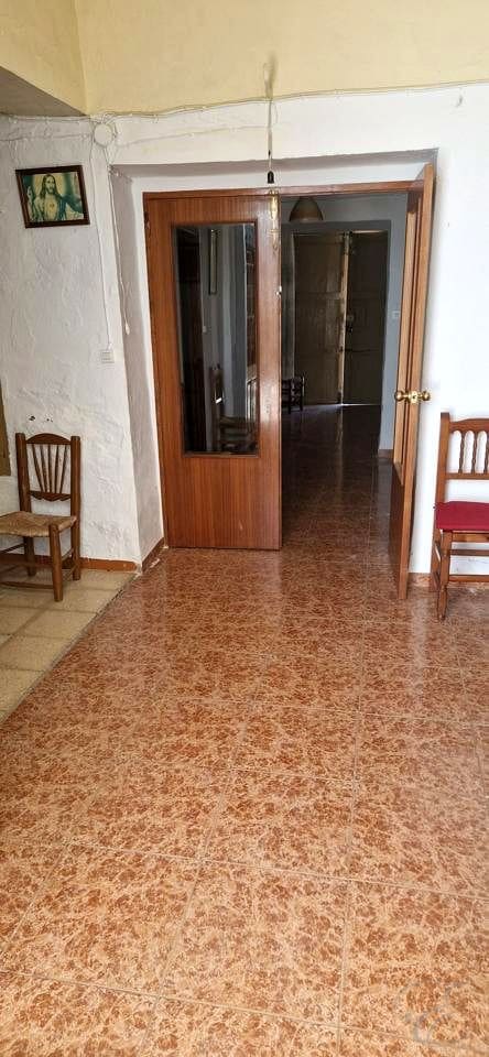 9 soveværelse Villa til salg i Colmenar - € 180.000 (Ref: 8987304)