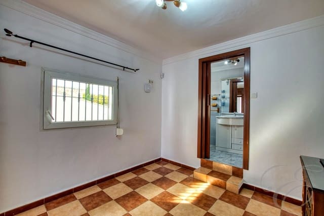 2 sypialnia Willa na sprzedaż w Vélez-Málaga - 149 000 € (Ref: 9002351)