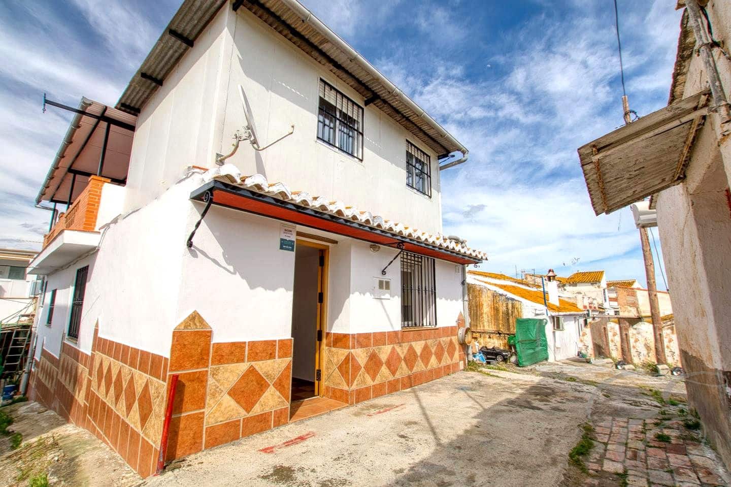 2 sypialnia Willa na sprzedaż w Velez-Malaga - 149 000 € (Ref: 9002351)