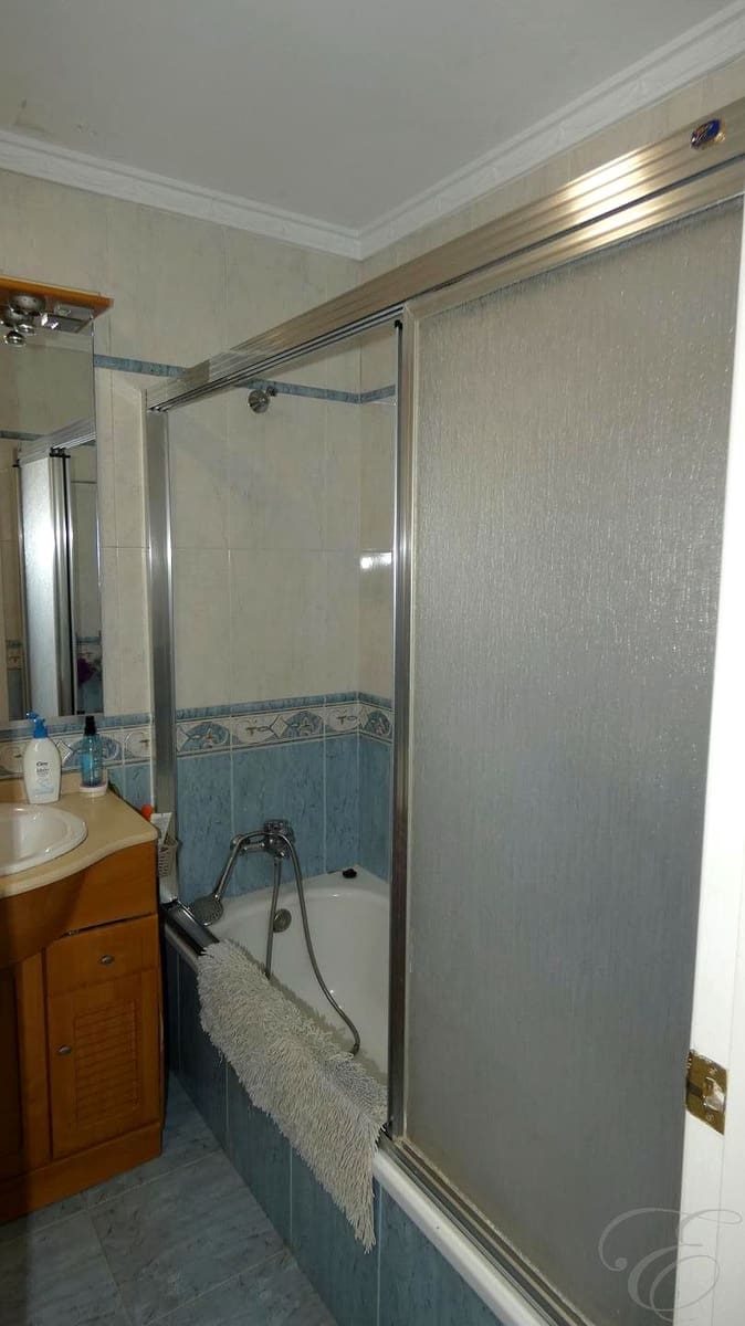 4 soveværelse Lejlighed til salg i Velez-Malaga med garage - € 280.000 (Ref: 9012961)