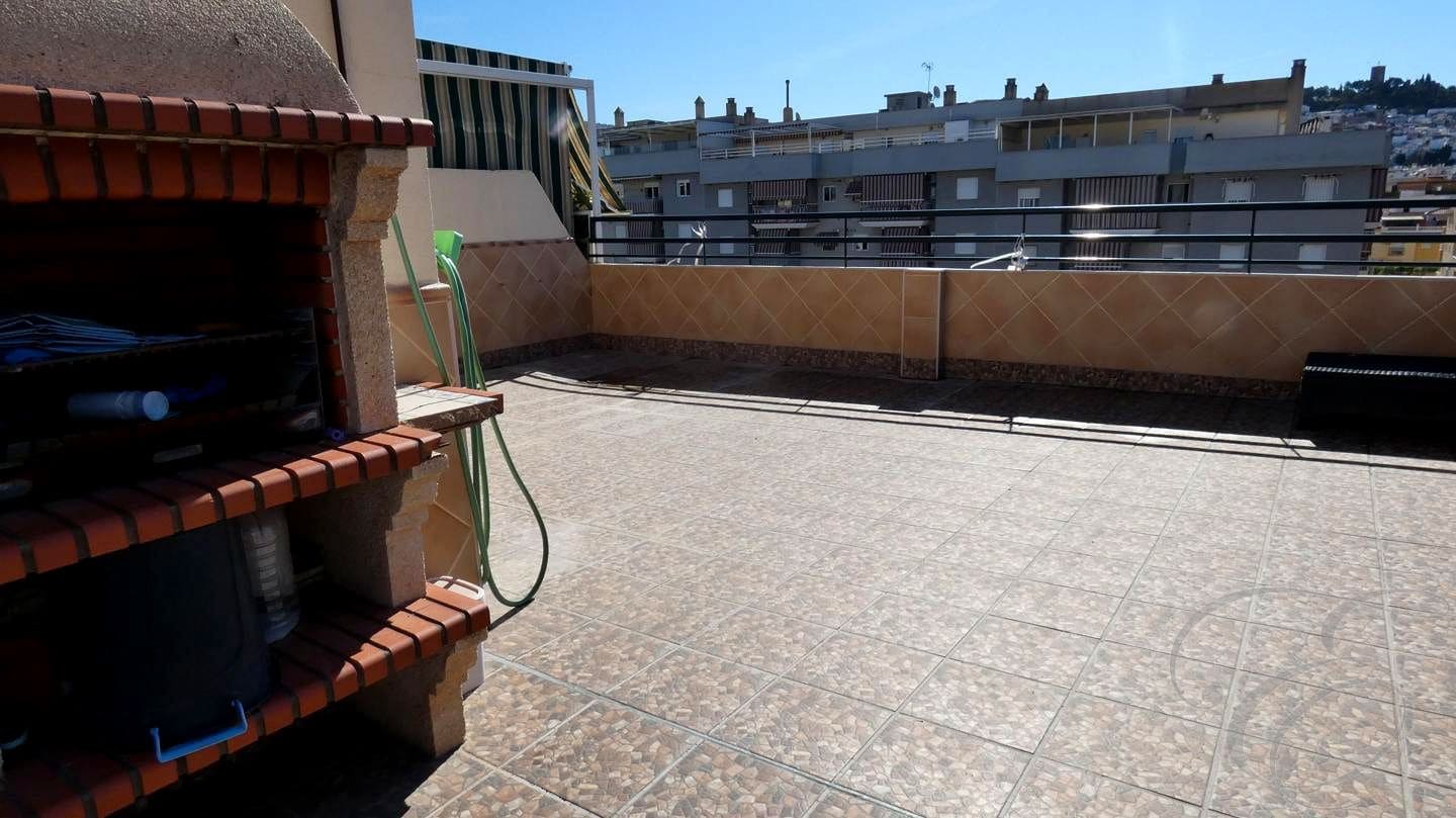 4 soveværelse Lejlighed til salg i Velez-Malaga med garage - € 280.000 (Ref: 9012961)