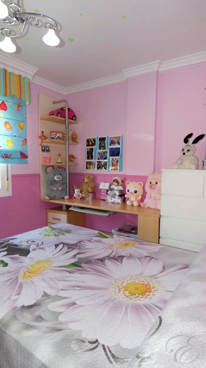 4 soveværelse Lejlighed til salg i Velez-Malaga med garage - € 280.000 (Ref: 9012961)