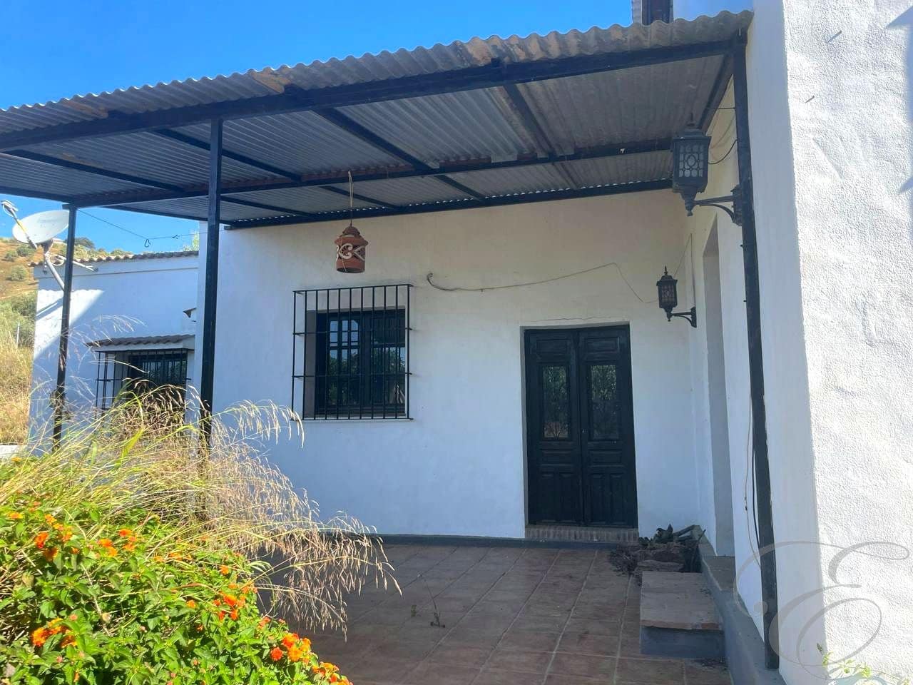 3 bedroom Finca/Country House for sale in Riogordo with garage - € 330,000 (Ref: 9015619)