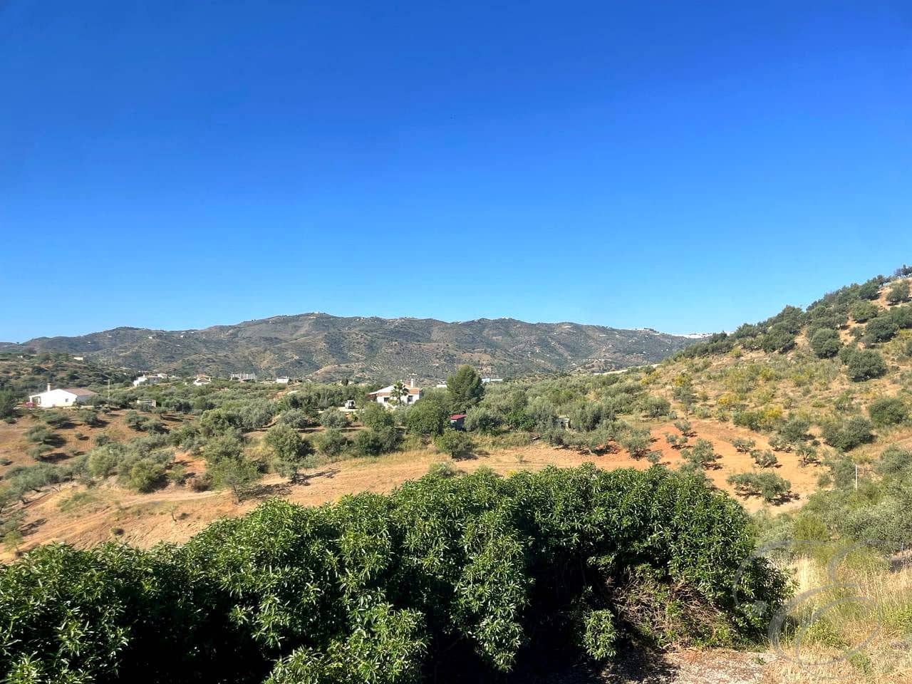 3 bedroom Finca/Country House for sale in Riogordo with garage - € 330,000 (Ref: 9015619)