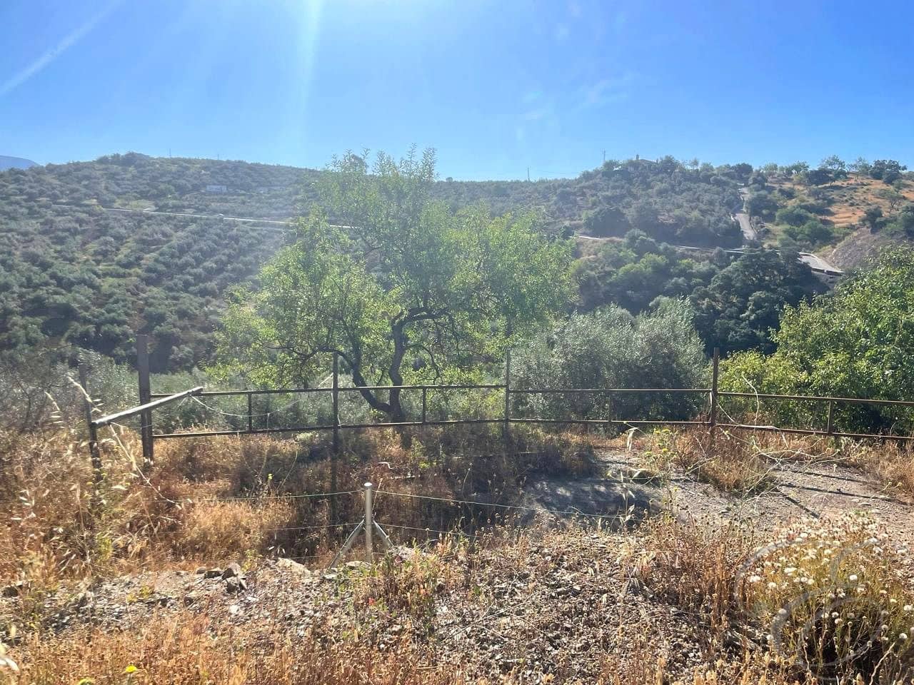 3 bedroom Finca/Country House for sale in Riogordo with garage - € 330,000 (Ref: 9015619)