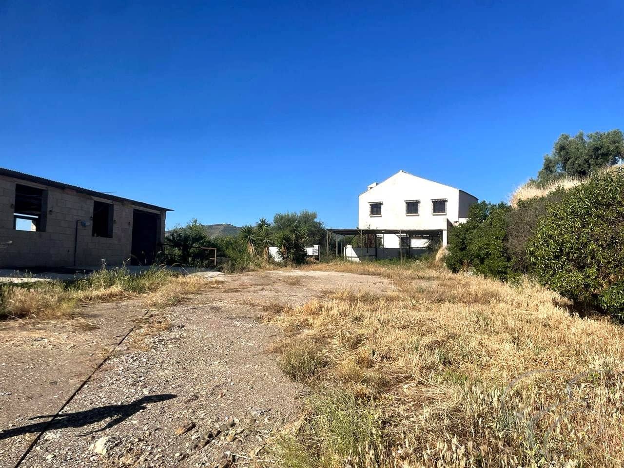 3 bedroom Finca/Country House for sale in Riogordo with garage - € 330,000 (Ref: 9015619)